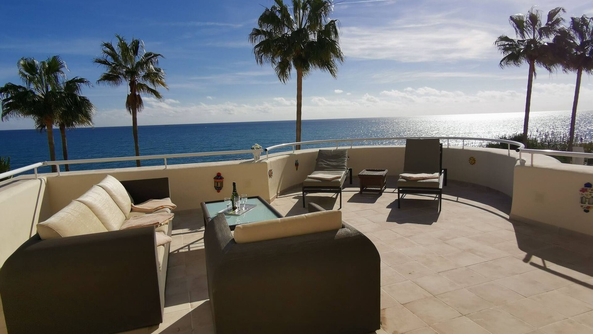 Buenas Noches Apartment | Direct access to the beach, pool, panoramic view, 100sqm terrace