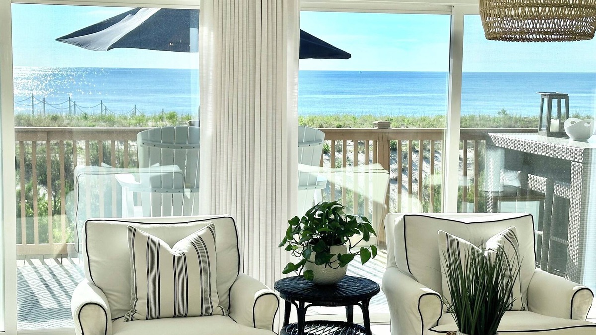 South Bethany House | DIRECT OCEANFRONT House, interior renovation 2022; VERY RARELY RENTEDor occupied