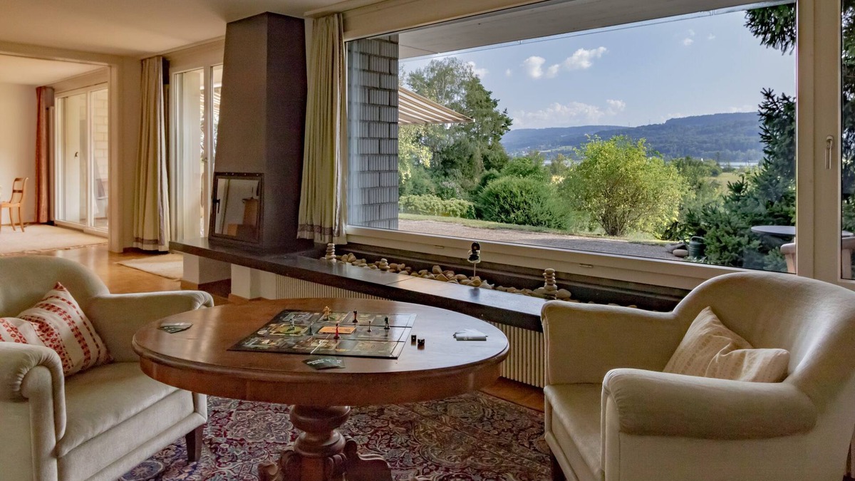 Uster District House | Directly at the nature reserve, nevertheless by S-Bahn in 15 minutes in Zurich city