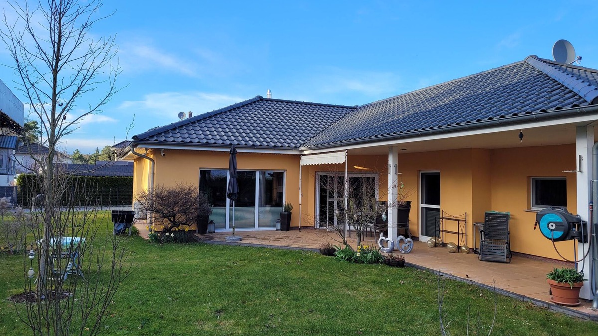 Koenigs Wusterhausen House | Disabled-friendly detached house near the lake/15min BER, 35min Potsdamer Platz