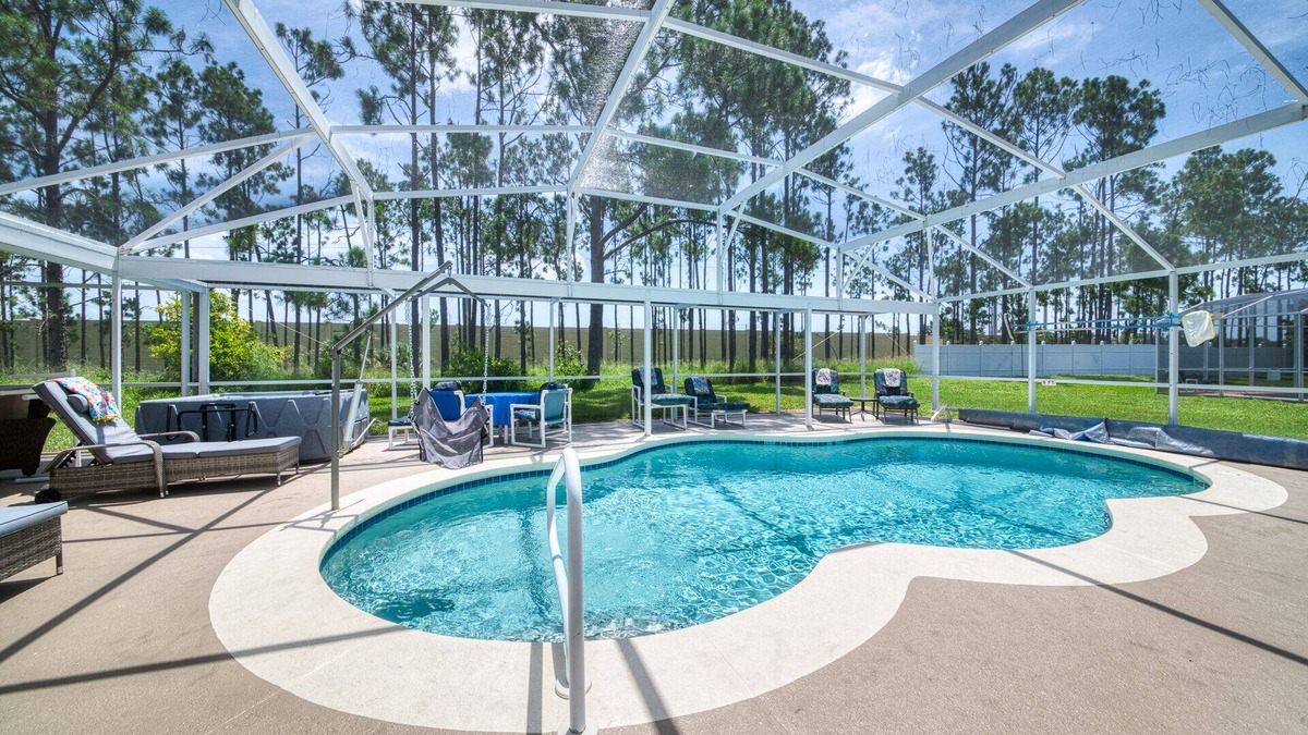 Highlands Reserve Villa | DISAVILLATEE Luxury Vacation Home - Pool, Hot Tub,Facilities for Disabled Guests