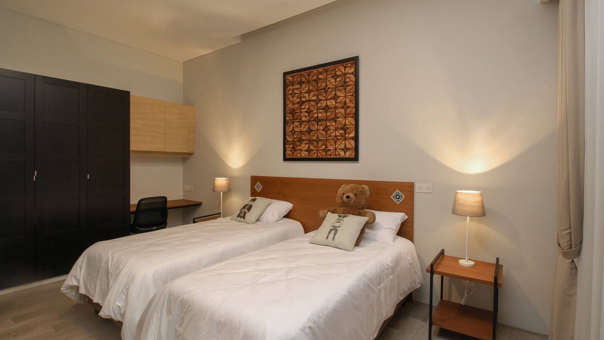 Grogol Utara Bed & Breakfast | Disco Studio (CoHaus)