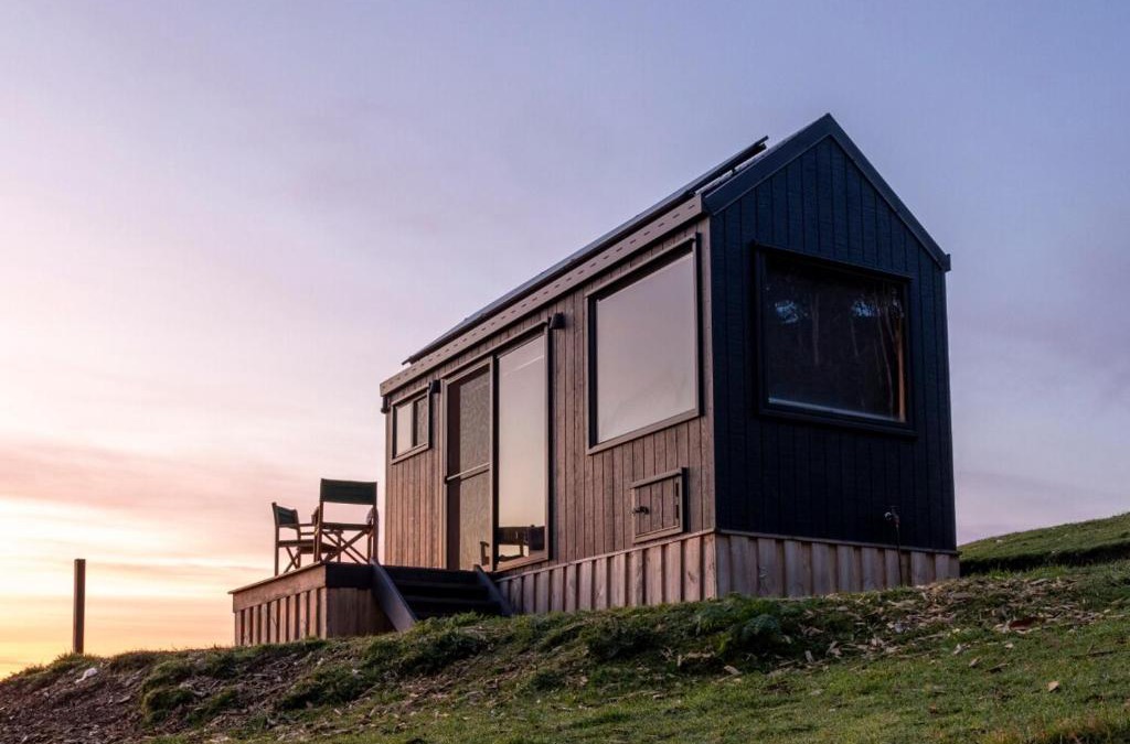 Hallston House | Disconnect in a Private Nature Cabin - Luen