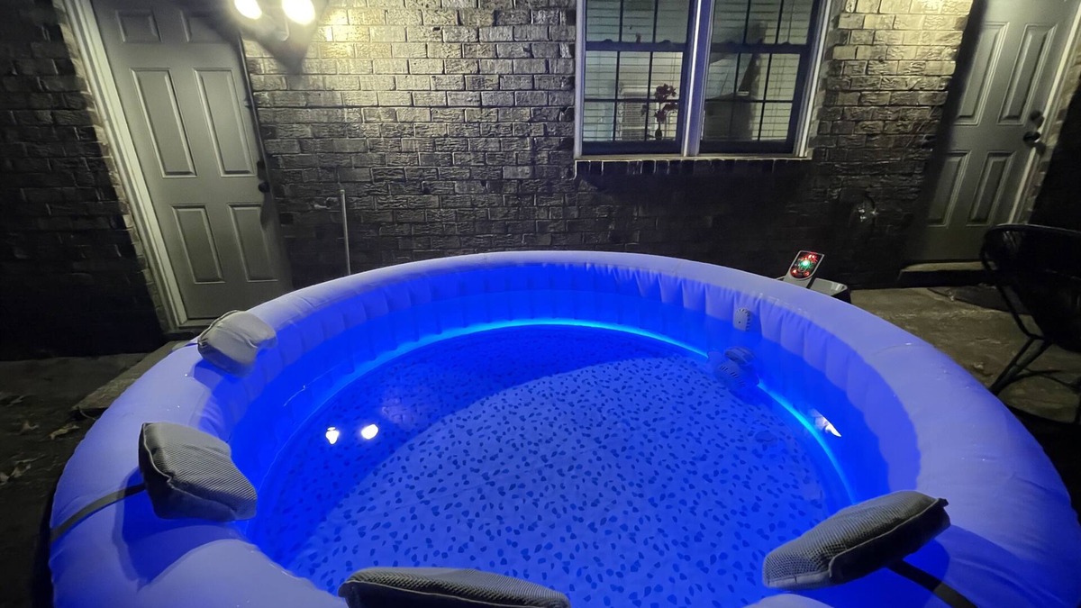 Lincolnville House | Discounted Charleston King Suite Hot Tub FirePlace