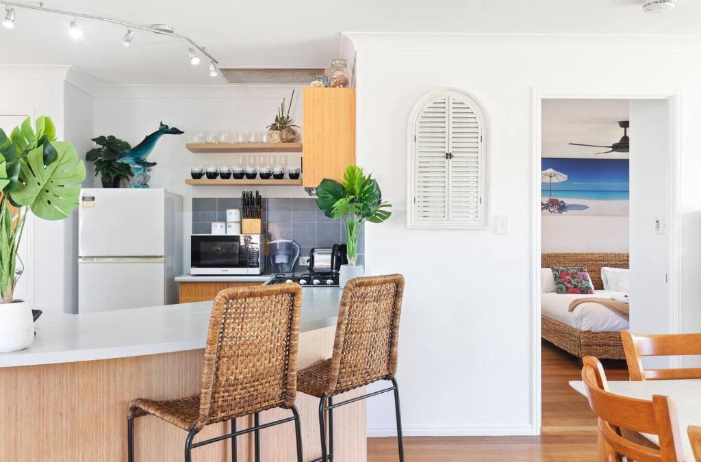 Point Vernon House | Discover Coastal Living Perfection at Point Vernon