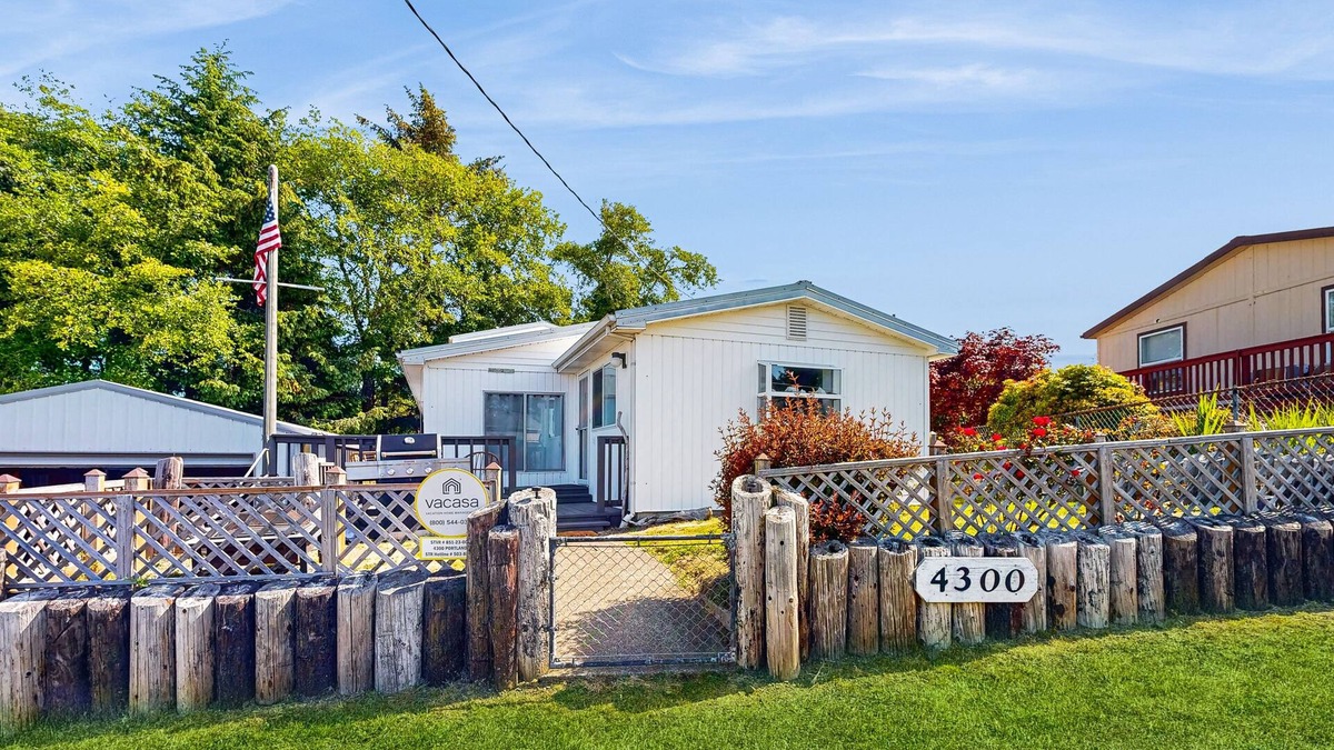Netarts House | Discover Your Coastal Oasis at Mermaid Crossing, dog friendly