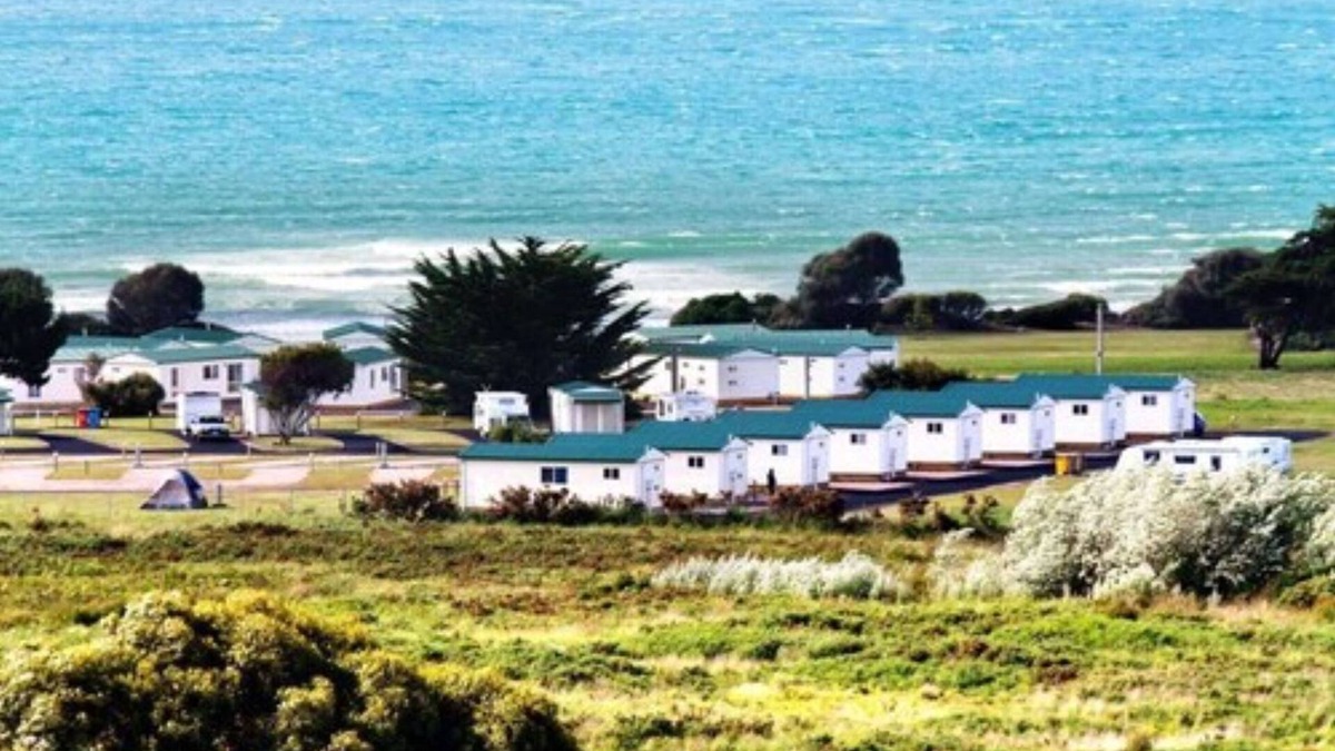 East Devonport Cabin | Discovery Parks - Devonport