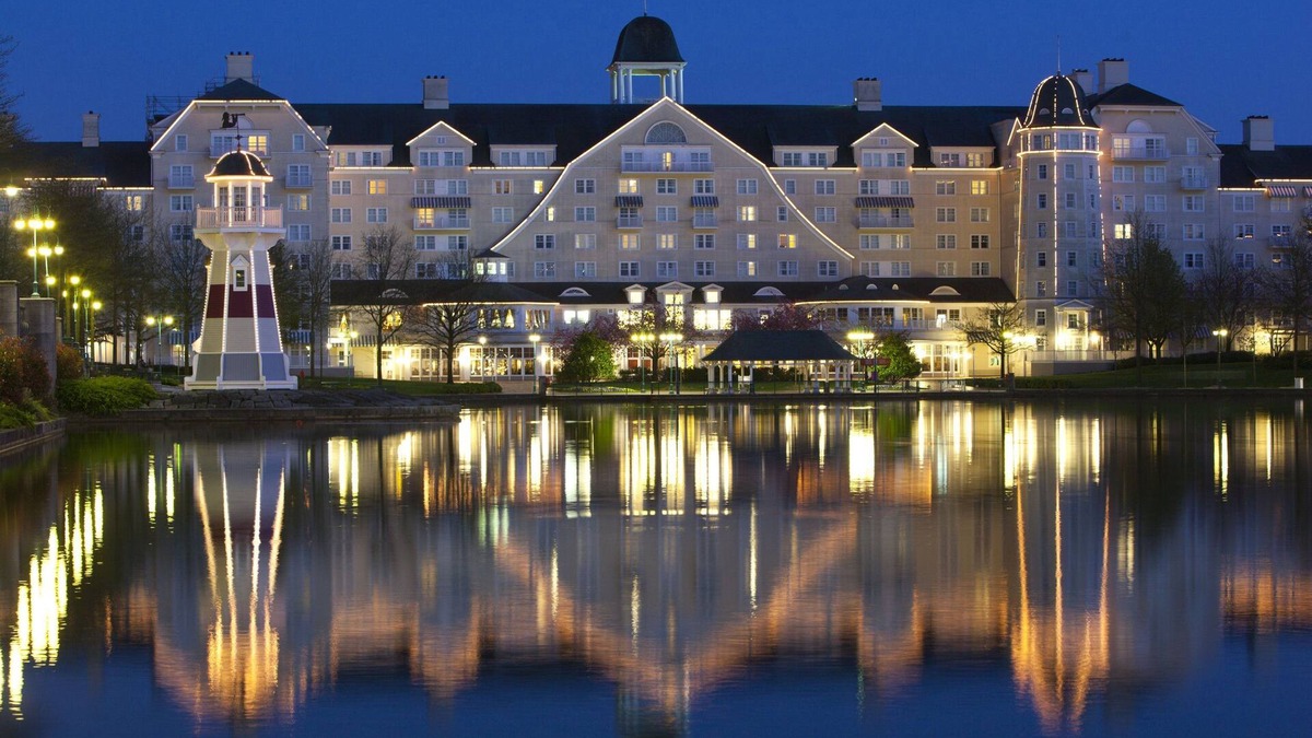 Coupvray Hotel | Disney Newport Bay Club