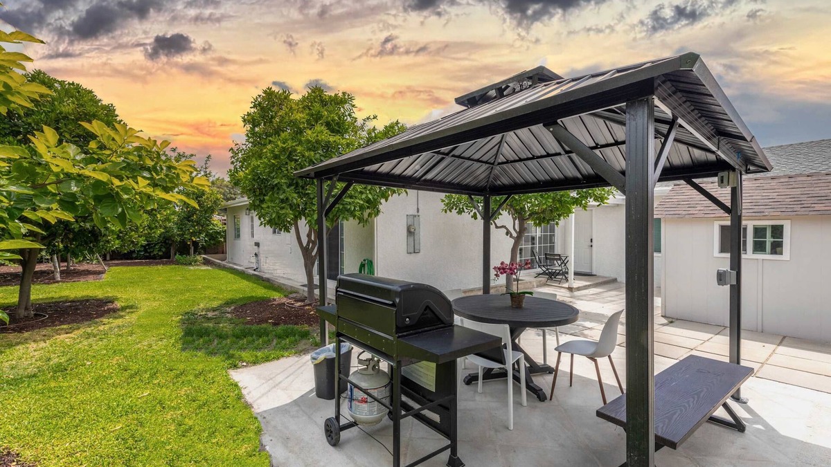 Sherwood Forest and Thistle Development House | Disneyland/Knott's, 6BR, 4BA, 3000 sqft, No Tax