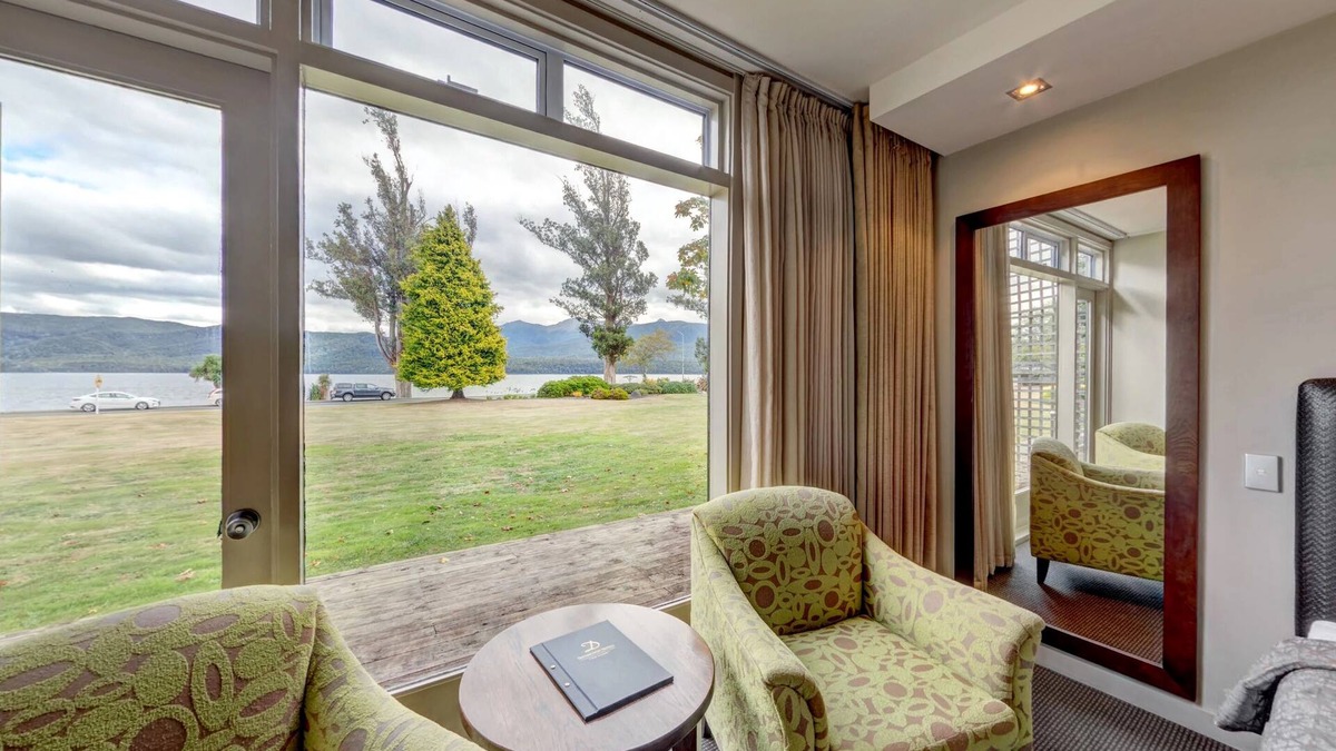 Te Anau Hotel | Distinction Te Anau Hotel And Villas