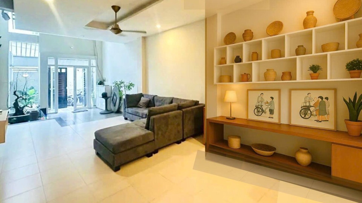 Downtown Ho Chi Minh City House | District 1 House 4-Bedroom Oasis: Steps to Iconic Ben Thanh
