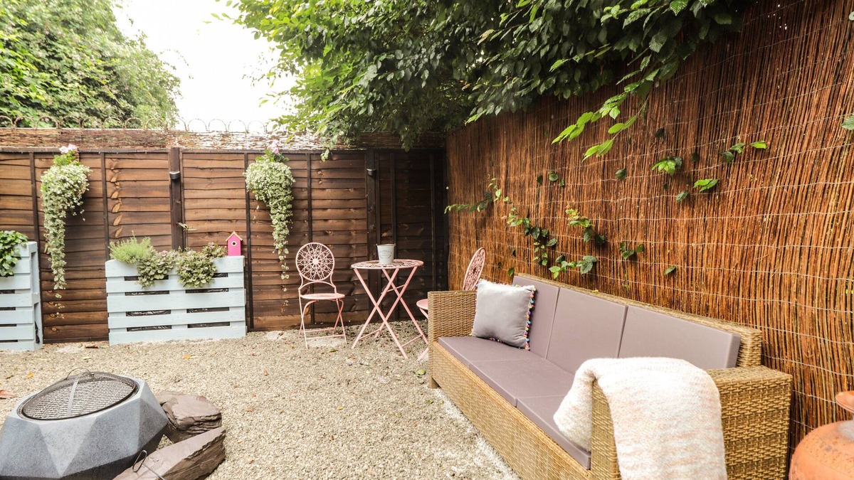 Tonbridge Cottage | Ditsys Den
