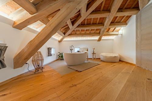 Refrontolo Villa | Divigna Hospitality - Luxury Suite Home