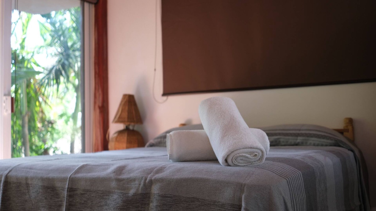 Los Tamarindos House | Divine cabin, 1 minute to beach, AC included