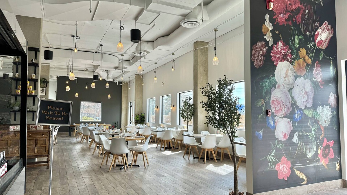 Calgary Hotel | Divya Sutra Plaza and Conference Centre Calgary Airport