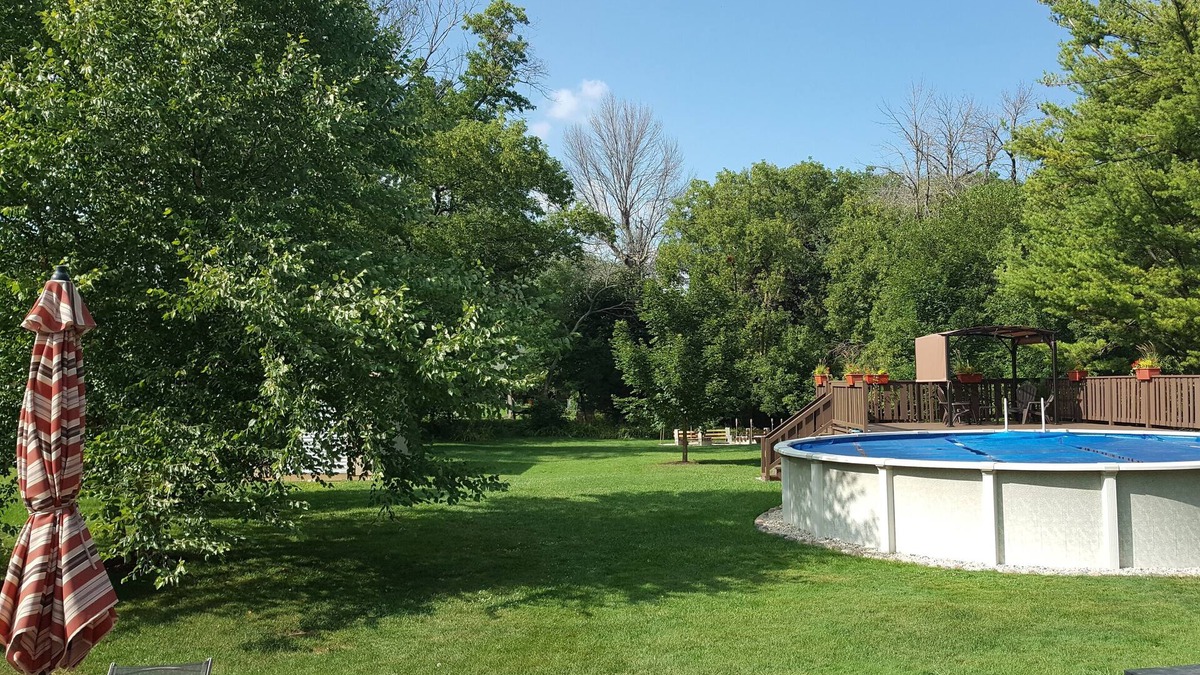 Milwaukee House | DNC Spacious House with pool!