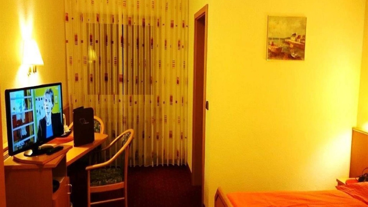 Wachenheim an der Weinstrasse House | Double Room - Hotel-Restaurant-Café Goldbächel