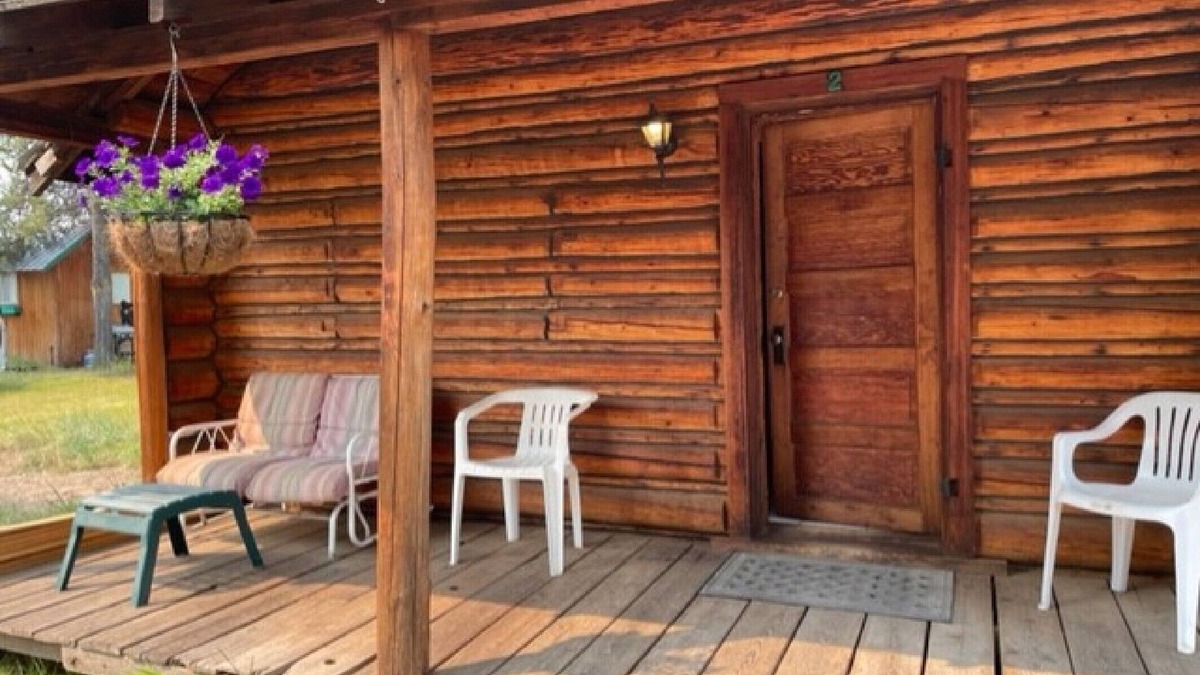 Condon Cabin | Doc's Log/2Queen