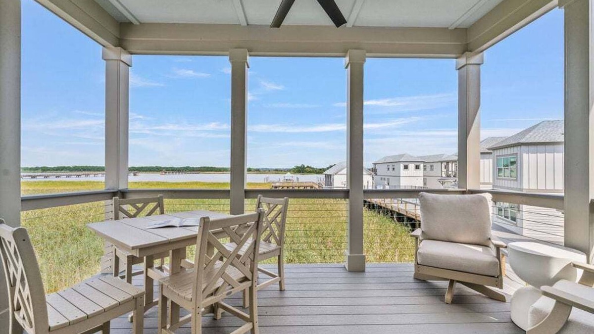 Georgetown House | Dock and Dwell at the Winyah Bay Club, Pool, Outdoor Lounge/Grill and Boat Slip included!