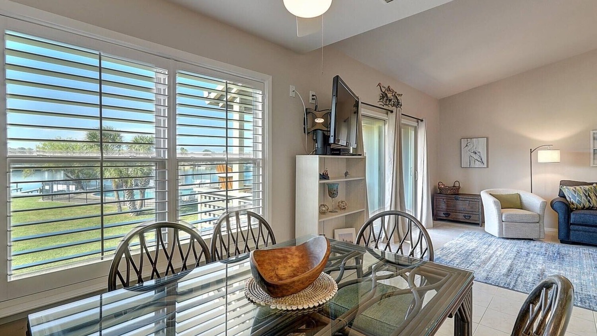 Harbor Oaks Condo | Dock Holiday 2 Bedroom Condo by Redawning