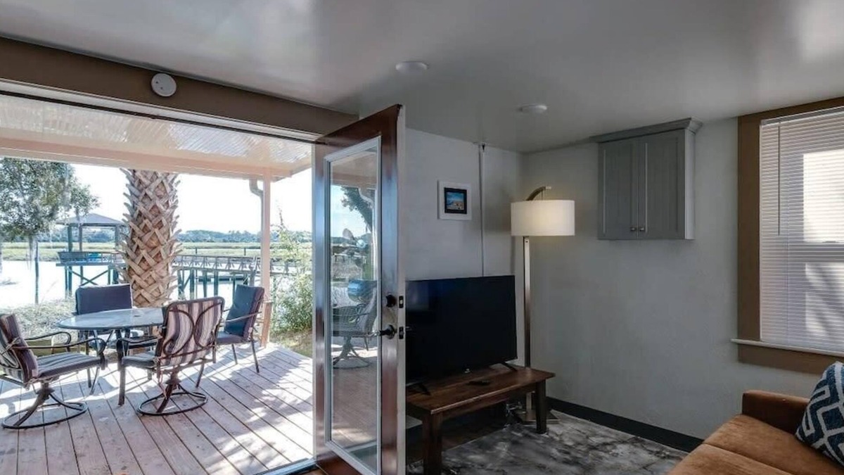 Savannah Apartment | Dock&Volleyball! Near Downtown- Orange Oasis