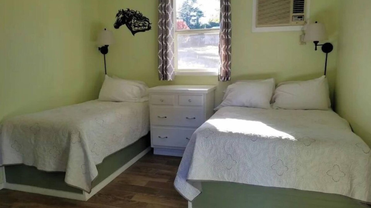 Pennington Apartment | " Doctor's Office" at Oak Arbor