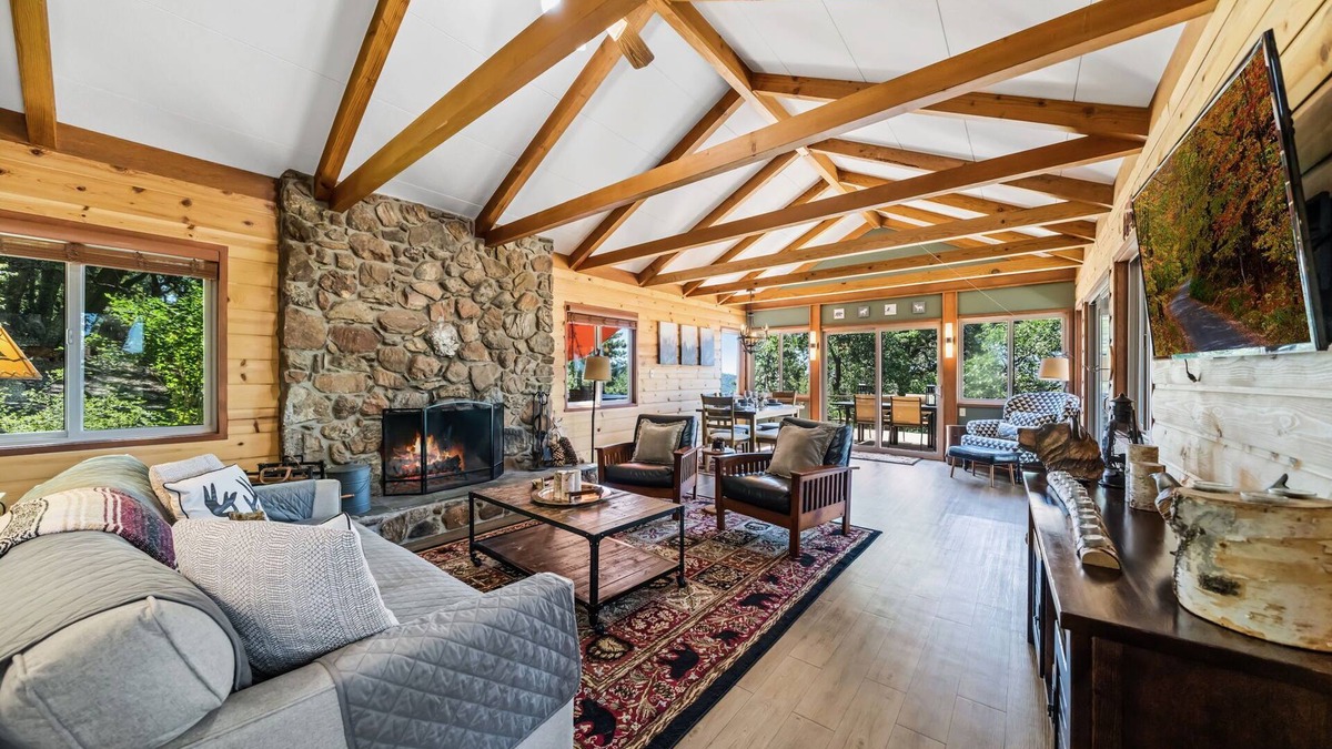 Pine Cove Cabin | Dog Friendly Cabin w/hot tub & stunning mountain views