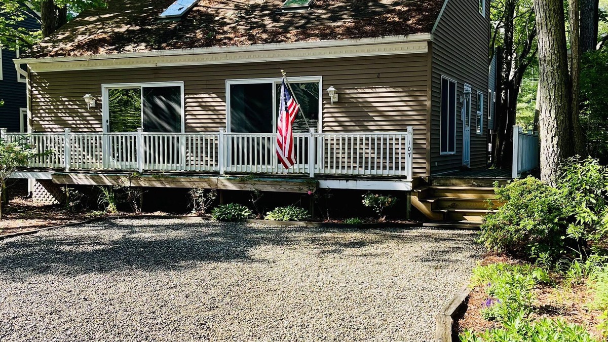 Sandpiper Pines House | Dog-friendly 3BR, close to South Bethany beach and boardwalk