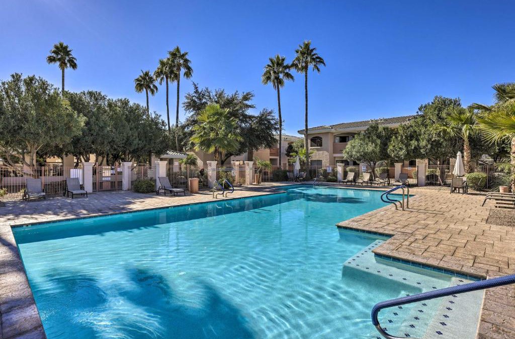Maryvale Village Apartment | Dog-Friendly Condo with Pool and Hot Tub in Phoenix
