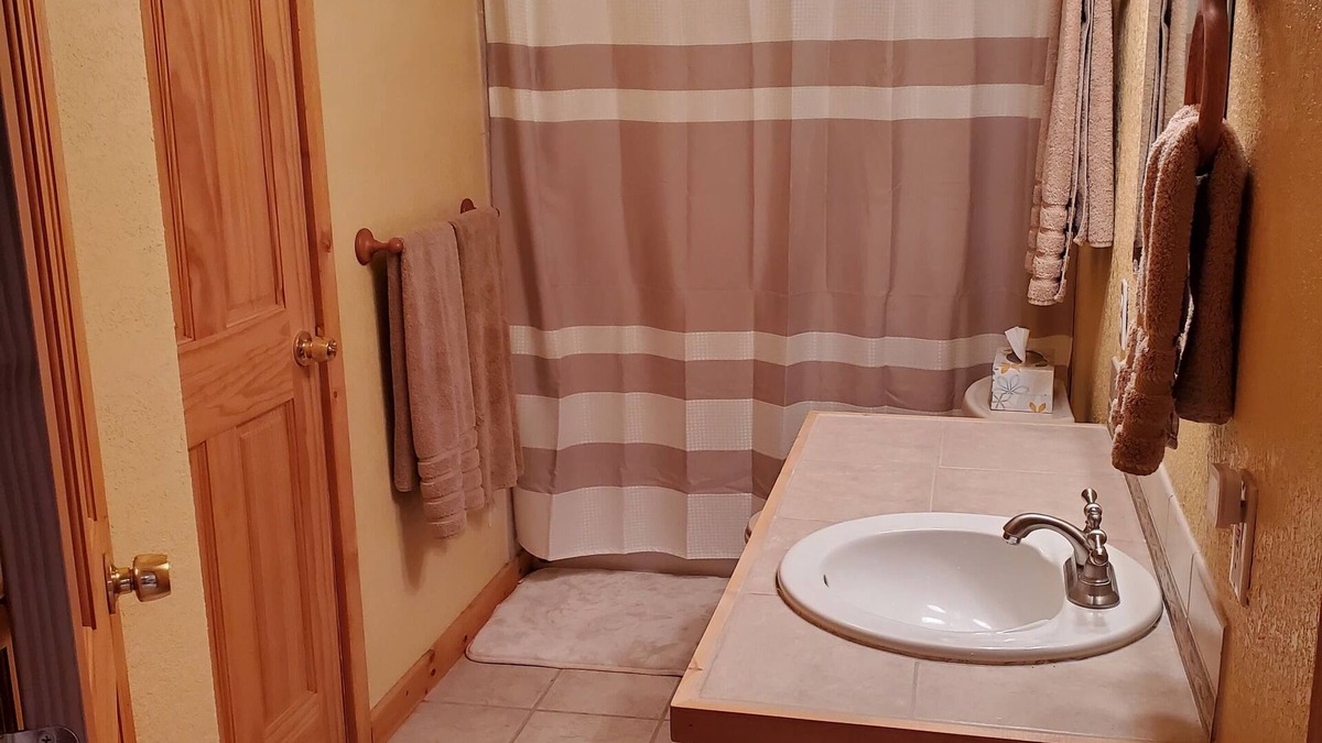 Westcliffe House | Dog Friendly, Cozy 3 Bdrm Cabin in the Woods