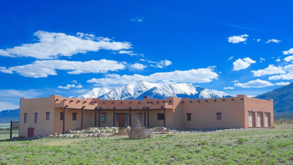 Buena Vista House | Dog Friendly- Hacienda Vista- Come Relax and Enjoy the Views!