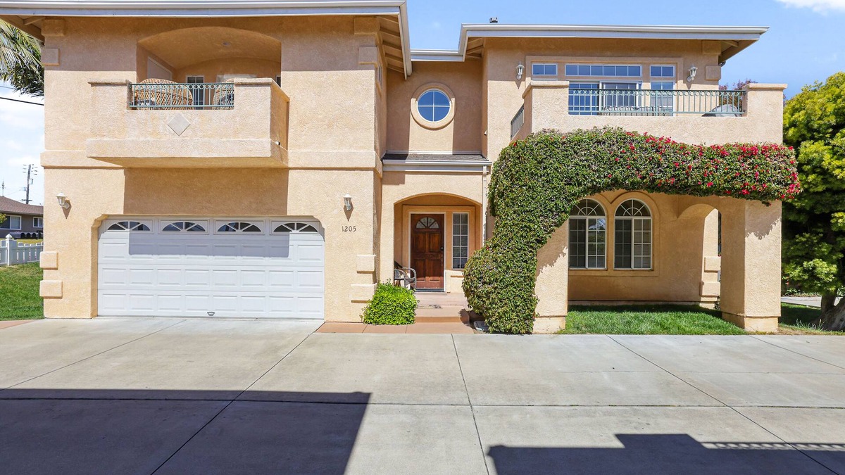 Grover Beach House | Dog-friendly home near beach with fireplace, grill, yard, & W/D