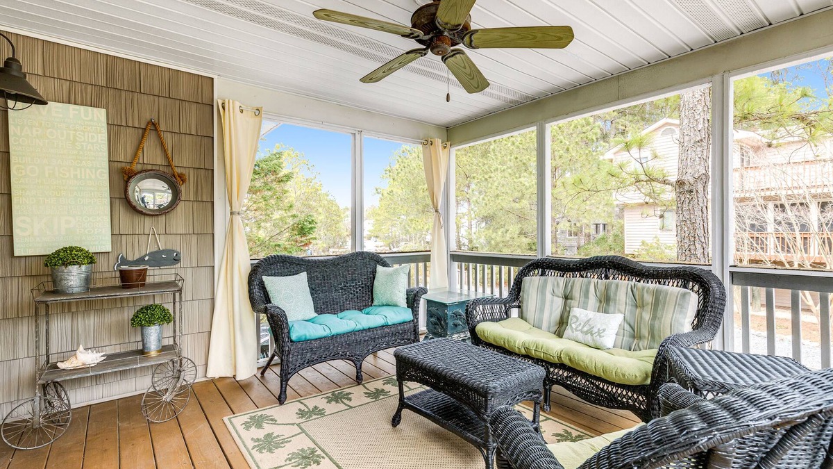 Cat Hill House | Dog-friendly South Bethany gem near the beach with central AC & fast WiFi