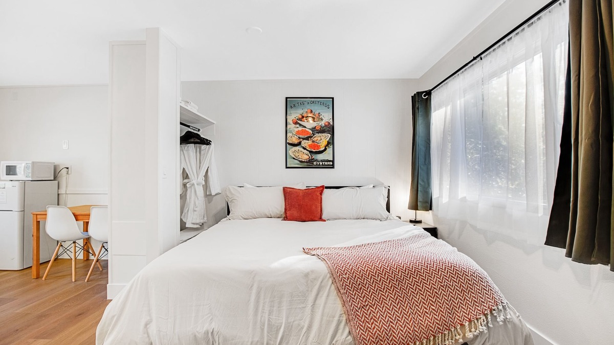 Quilcene House | Dog-friendly studio with fast WiFi & great location near hiking & forest