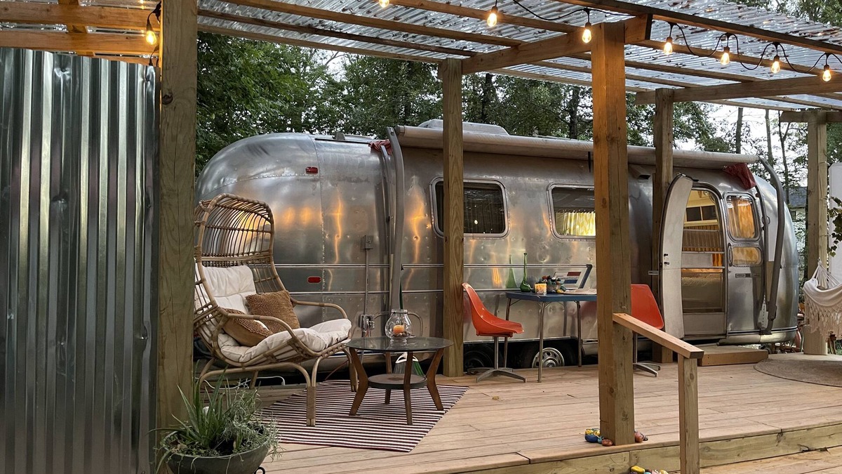 Berryville House | Dog-friendly vintage camper with grill, firepit, river access, & outdoor theater