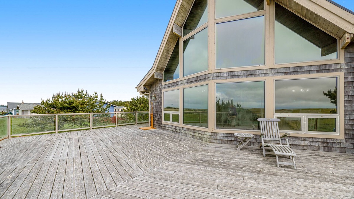 Ocean Park House | Dog-friendly, waterfront getaway w/ a fireplace, furnished deck, & enclosed yard