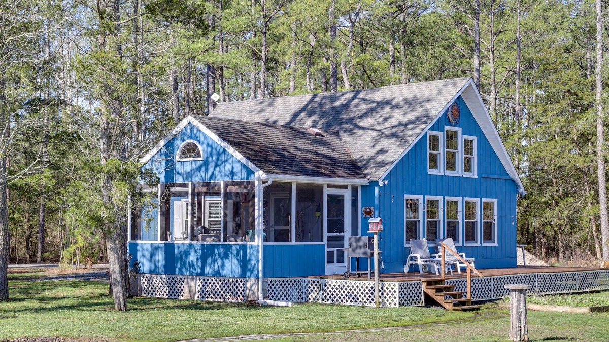 Westover Cottage | Dog-Friendly Westover Cottage w/River Access!