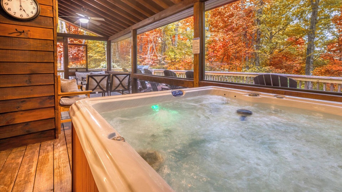 My Mountain Cabin | Dogs stay free/Private/15mins Blue Ridge