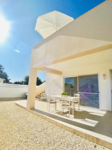 Reitani Villa | DolceVitaSuites - Modern 3 Bdr Villa in S. Lorenzo