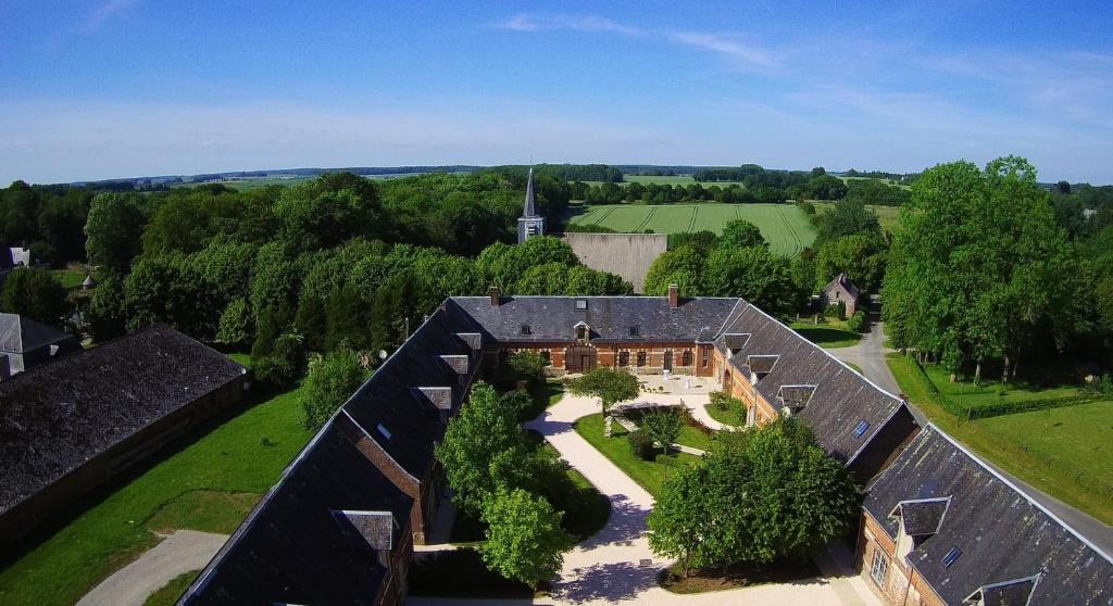 Aisonville-et-Bernoville Hotel | DOMAINE DES LUMIERES