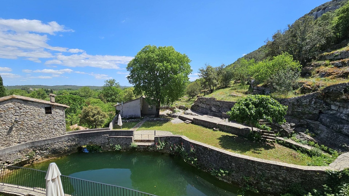 Sauve Apartment | Domaine de Bagard - Gîte la SOURCE 62m² 4/6 pers Large terrace