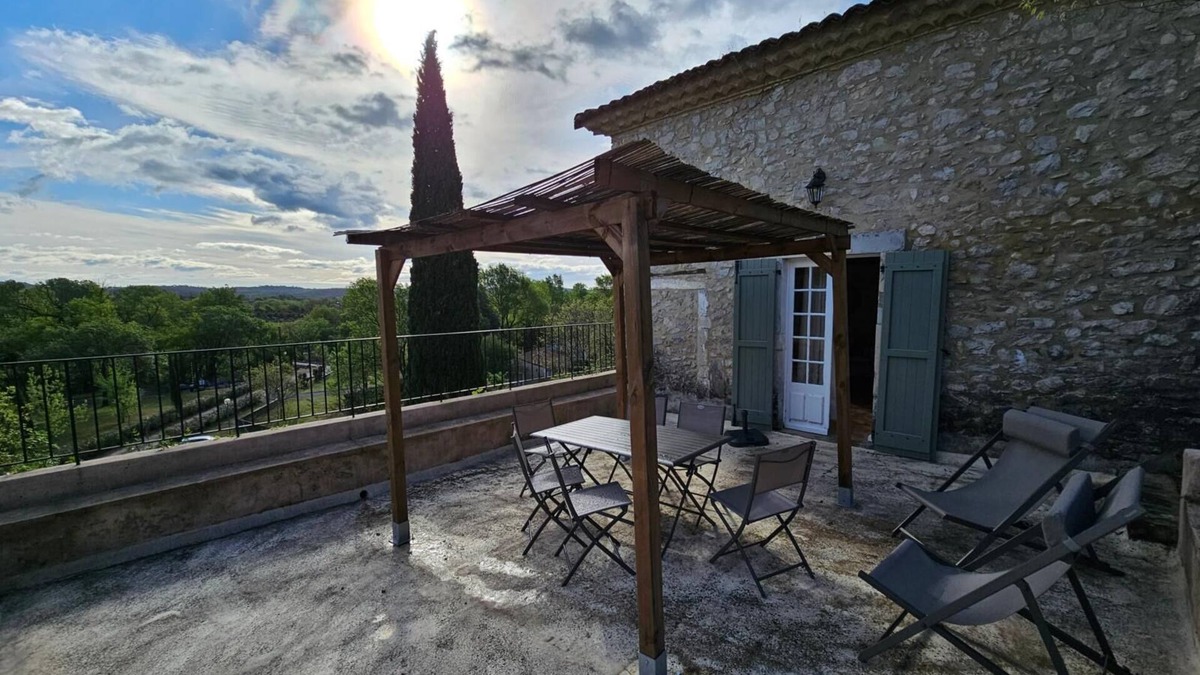 Sauve House | Domaine de Bagard - Gîte la CASCADE 56m² 2/6 pers Terrace