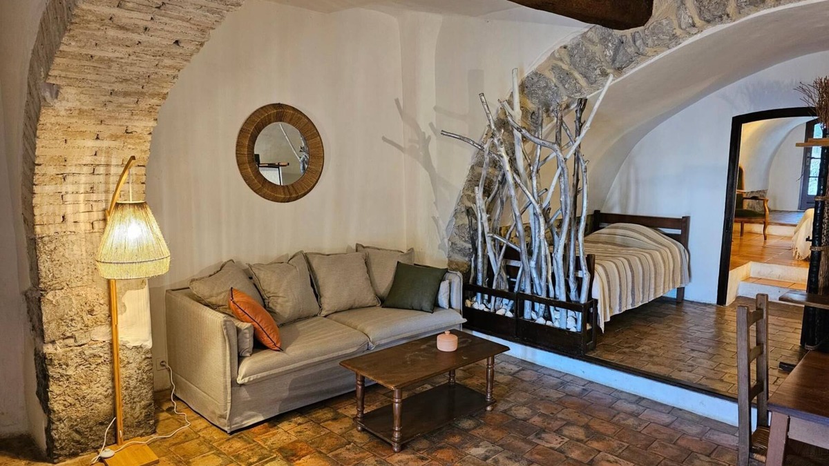 Sauve Apartment | Domaine de Bagard - Gîte la BERGERIE 89m² 2/6 pers Terrace