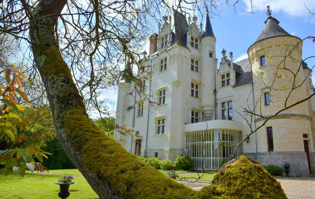 Noyant-de-Touraine Hotel | Domaine de Brou