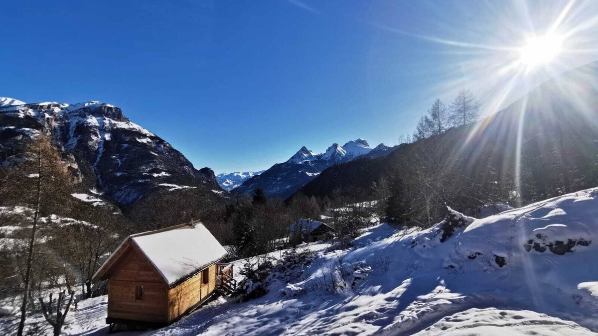 Le Lauzet-Ubaye Cabin | Domaine de l'Esperluette - Cabane Les Séolanes