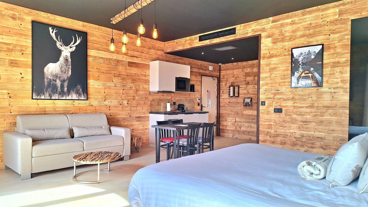 Sainte-Tulle Apartment | Domaine de la Mautanne