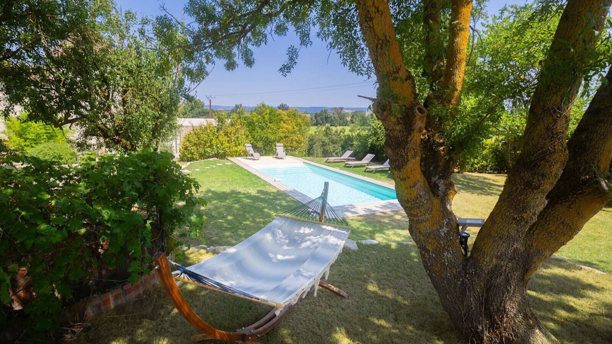 Saint-Martin-Lalande Bed & Breakfast | Domaine des Périès