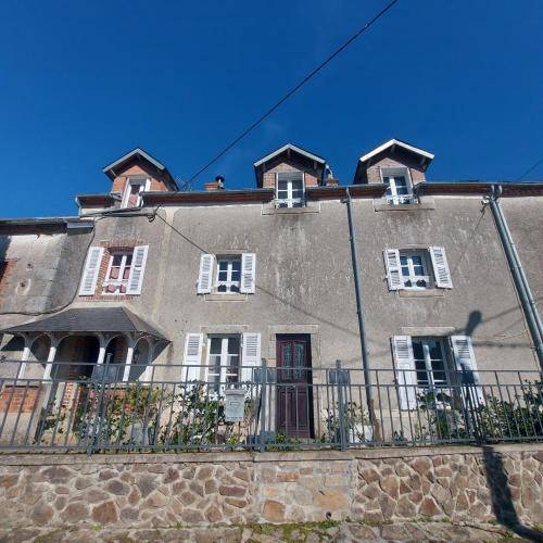 Magnac-Laval Bed & Breakfast | Domaine des Pommiers