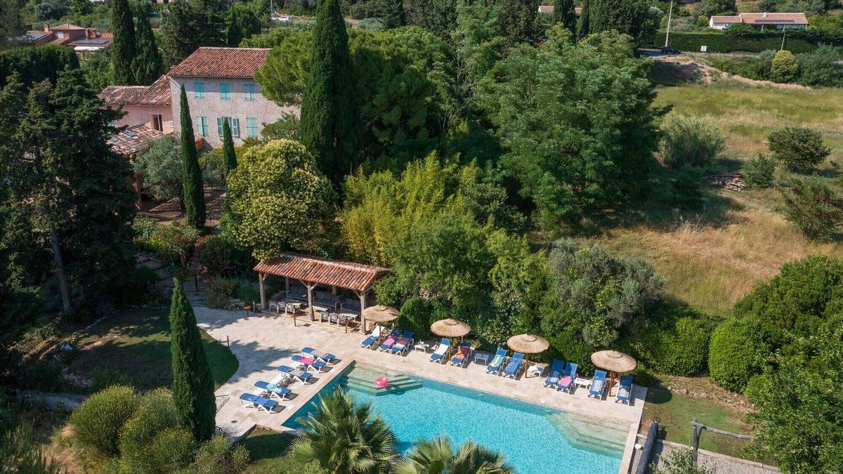 Lorgues Villa | Domaine du Bonheur, heatable pool, playground, airconditioning, Lorgues