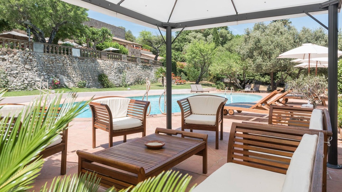 Flassans-sur-Issole Hotel | Domaine du Lac